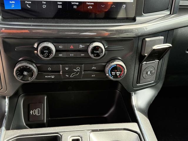 Photo of 2025 Oxford White Ford F-150
