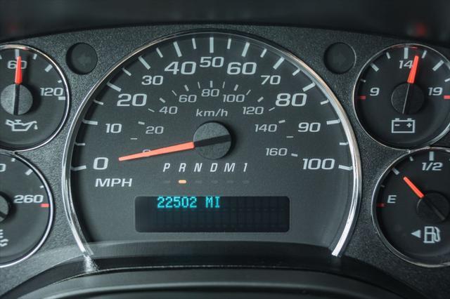 Photo of 2023 Summit White GMC Savana 2500