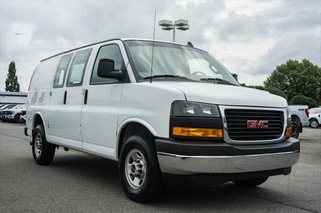 Photo of 2023 Summit White GMC Savana 2500