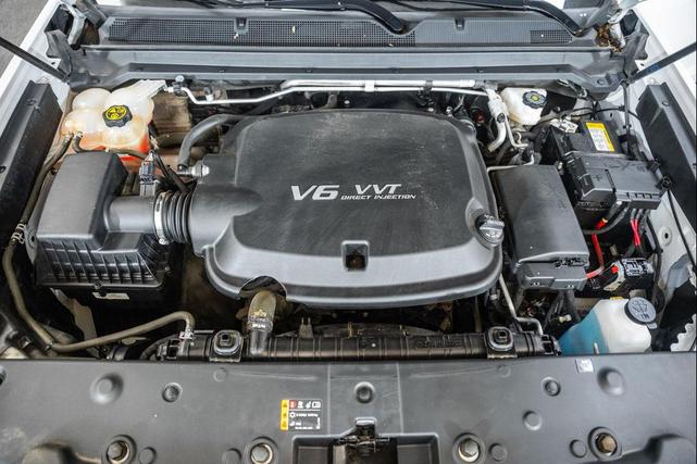 Photo of 2022 Summit White GMC Canyon
