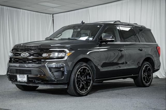 Photo of 2023 Dark Matter Metallic Ford Expedition