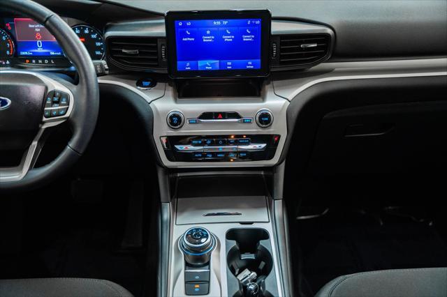 Photo of 2023 Carbonized Gray Metallic Ford Explorer