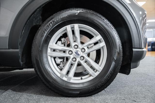 Photo of 2023 Carbonized Gray Metallic Ford Explorer