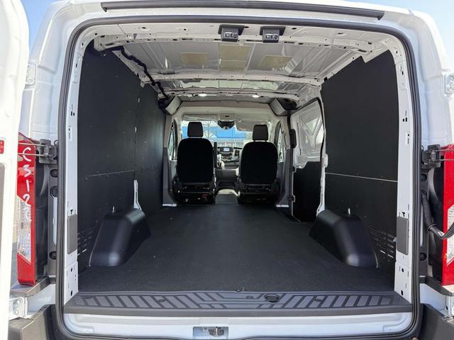 Photo of 2025 Oxford White Ford Transit-150