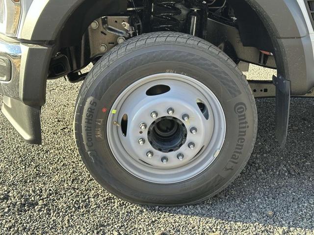 Photo of 2025 Oxford White Ford F-450