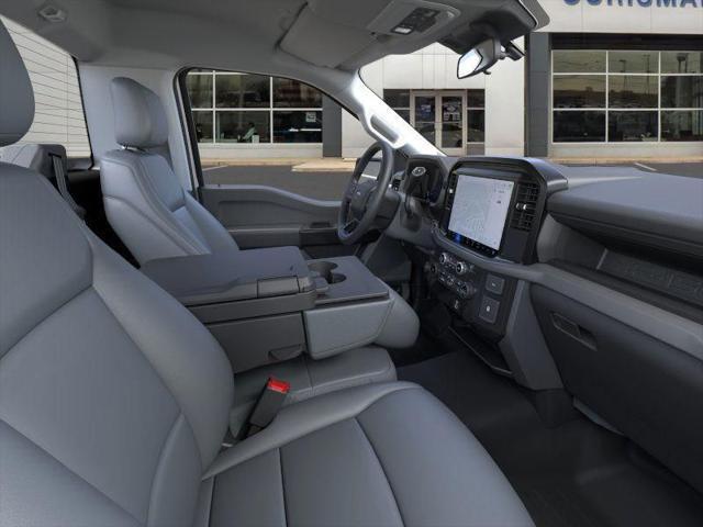 Photo of 2025 Oxford White Ford F-150