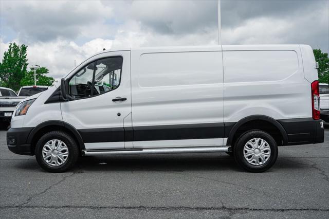 Photo of 2023 Oxford White Ford Transit-250