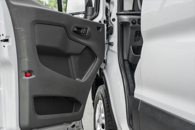 Photo of 2023 Oxford White Ford Transit-250