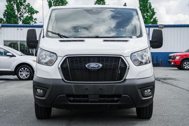 Photo of 2023 Oxford White Ford Transit-250