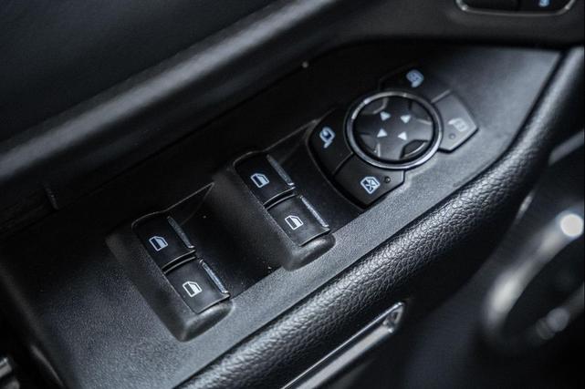 Photo of 2021 Agate Black Metallic Ford Expedition Max