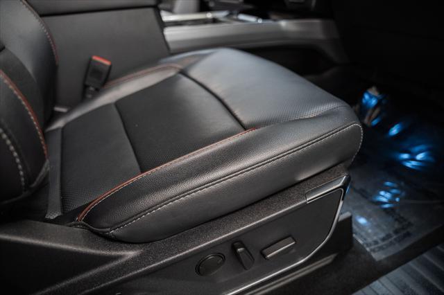 Photo of 2023 Agate Black Metallic Ford F-250