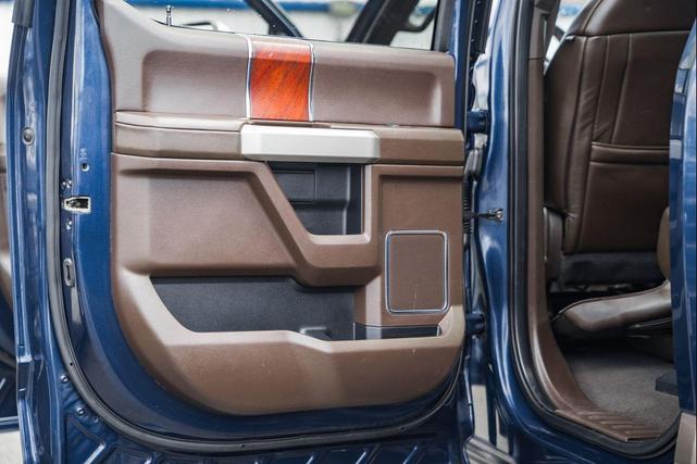 Photo of 2019 Blue Jeans Metallic Ford F-350