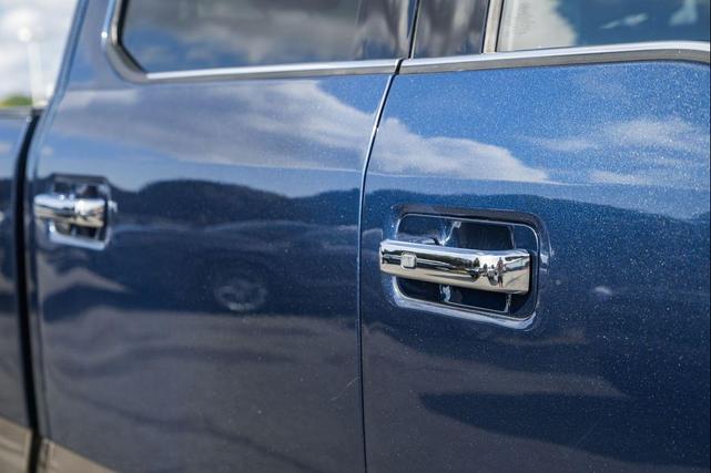 Photo of 2019 Blue Jeans Metallic Ford F-350