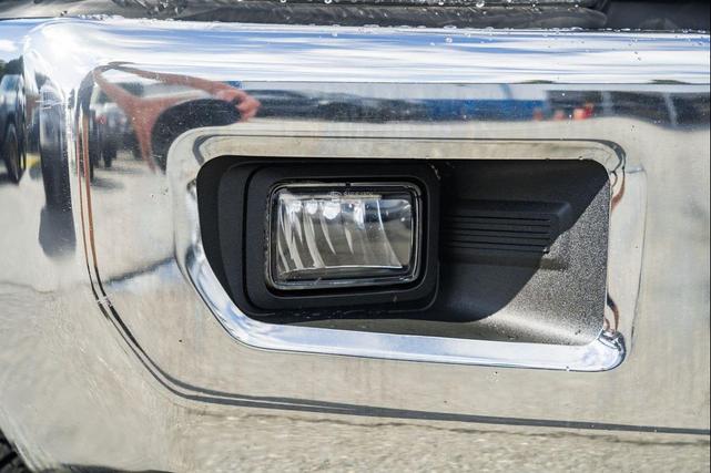 Photo of 2019 Blue Jeans Metallic Ford F-350