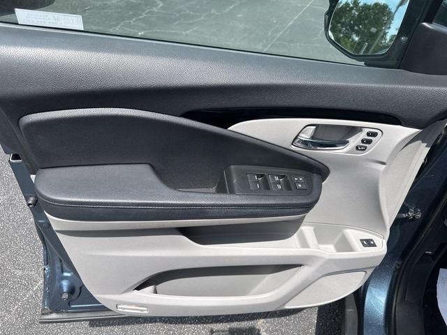 Photo of 2022 Steel Sapphire Metallic Honda Pilot