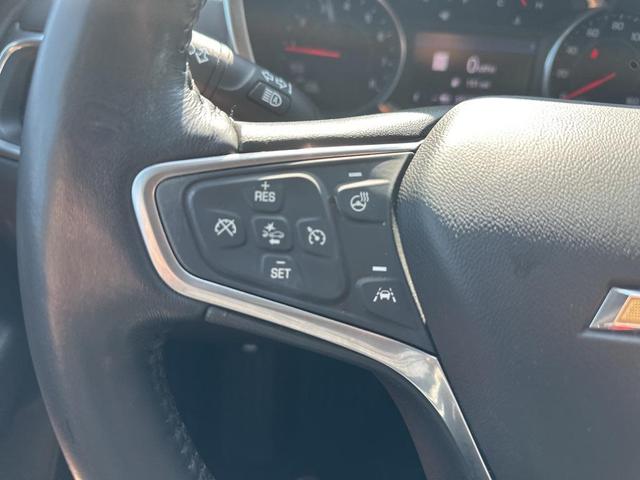Photo of 2022 Summit White Chevrolet Equinox