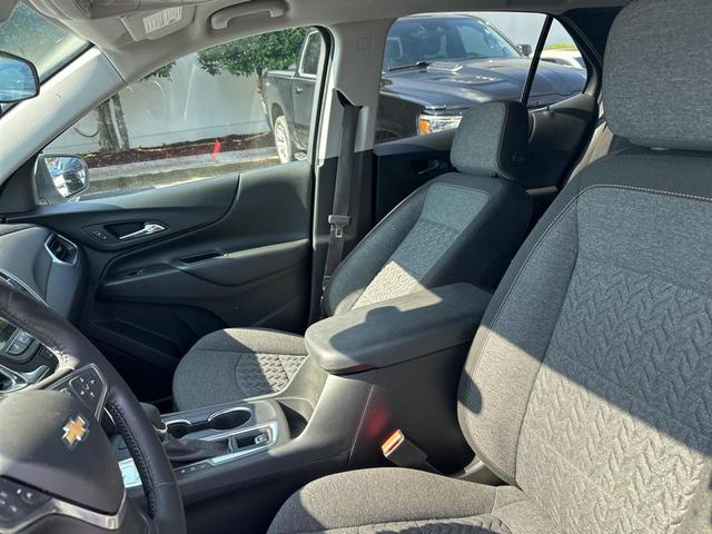 Photo of 2022 Summit White Chevrolet Equinox