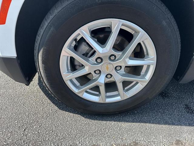 Photo of 2022 Summit White Chevrolet Equinox
