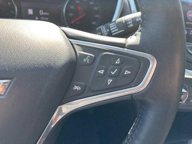 Photo of 2022 Summit White Chevrolet Equinox
