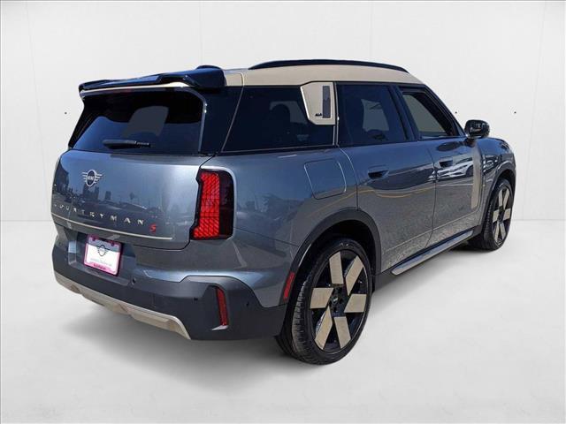 Photo of 2025 Smokey Green Metallic MINI Countryman