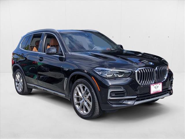 Photo of 2023 Black Sapphire Metallic BMW X5 PHEV