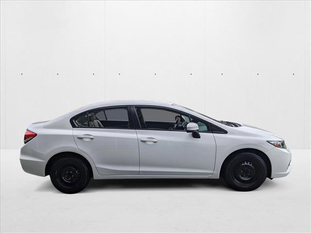Photo of 2014 Taffeta White Honda Civic