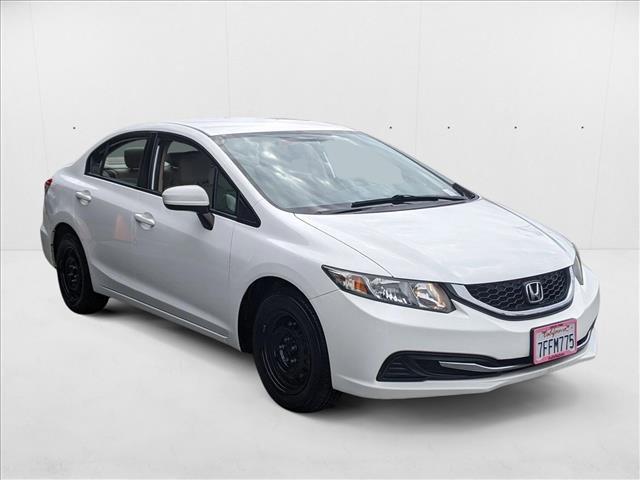 Photo of 2014 Taffeta White Honda Civic