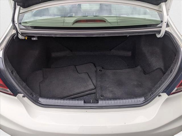 Photo of 2014 Taffeta White Honda Civic