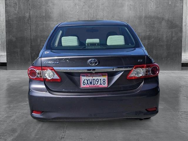 Photo of 2013 Magnetic Gray Metallic Toyota Corolla