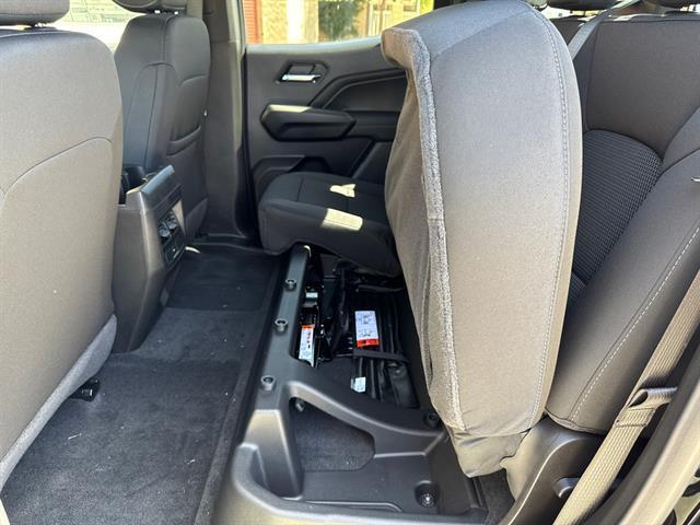 Photo of 2025 Onyx Black GMC Canyon