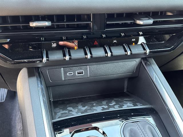 Photo of 2025 Onyx Black GMC Canyon