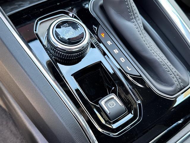 Photo of 2025 Onyx Black GMC Canyon