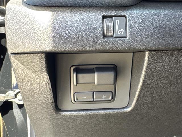 Photo of 2025 Onyx Black GMC Canyon