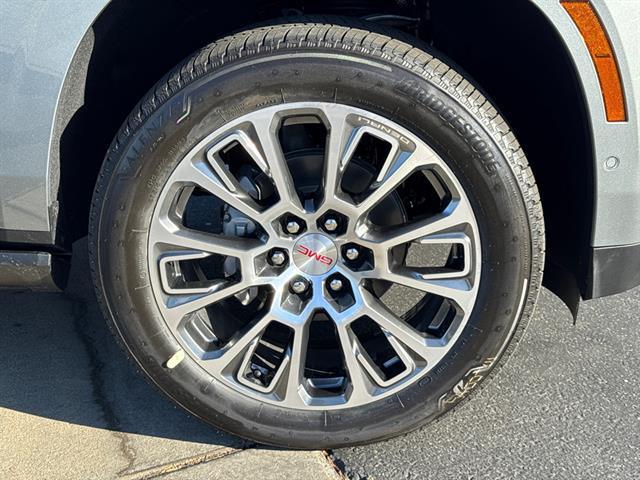 Photo of 2025 Sterling Metallic GMC Yukon XL