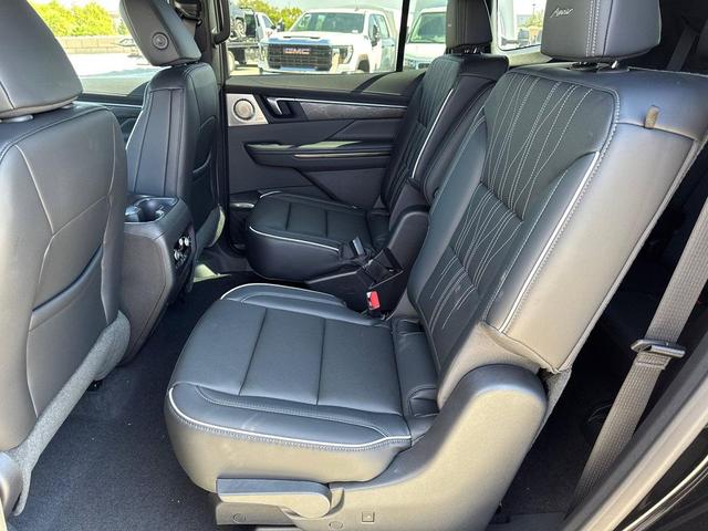 Photo of 2026 ebony twilight metallic Buick Enclave
