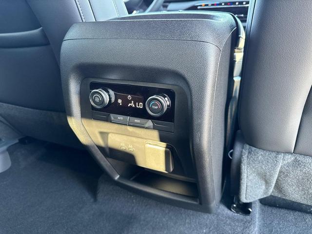Photo of 2026 summit white Buick Enclave