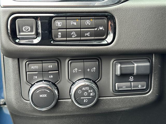 Photo of 2025 Downpour Metallic GMC Yukon