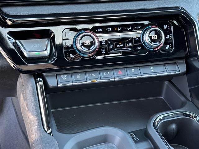 Photo of 2025 Onyx Black GMC Sierra 2500
