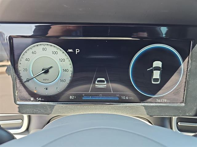 Photo of 2022 Phantom Black Hyundai ELANTRA