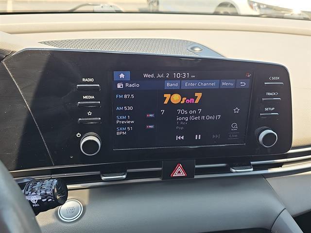 Photo of 2022 Phantom Black Hyundai ELANTRA
