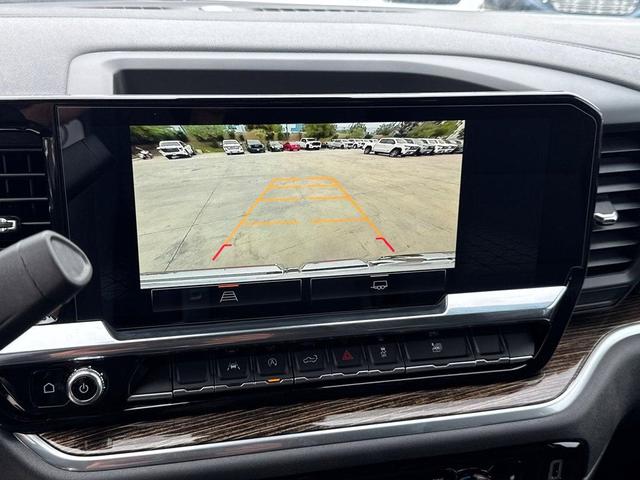 Photo of 2025 Summit White GMC Sierra 1500