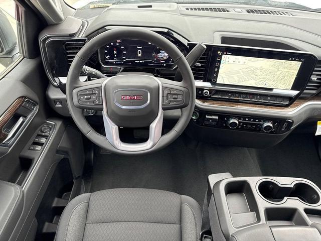 Photo of 2025 Summit White GMC Sierra 1500