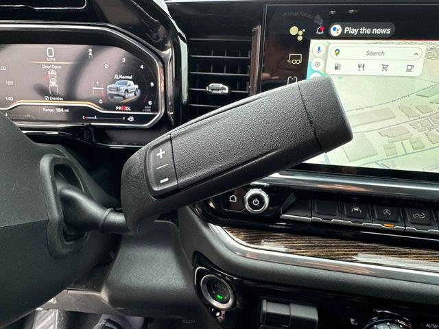 Photo of 2025 Summit White GMC Sierra 1500