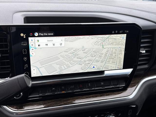 Photo of 2025 Summit White GMC Sierra 1500