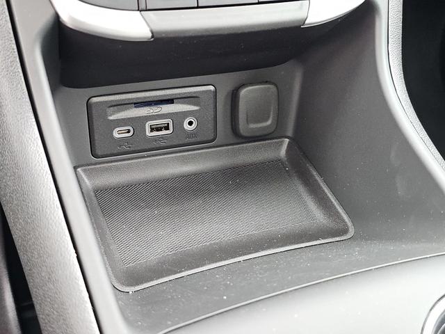 Photo of 2024 Summit White GMC Terrain