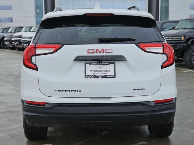 Photo of 2024 Summit White GMC Terrain
