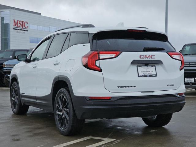Photo of 2024 Summit White GMC Terrain
