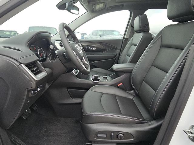 Photo of 2024 Summit White GMC Terrain
