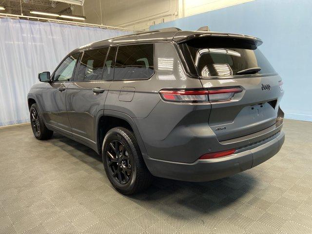 Photo of 2024 Metallic Jeep Grand Cherokee L