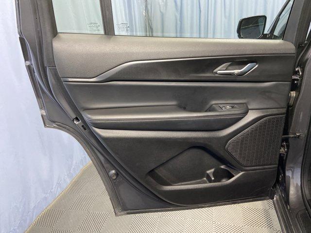 Photo of 2024 Metallic Jeep Grand Cherokee L
